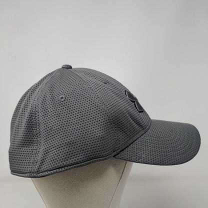 Under Armour Fitted Hat Gray XL/XXL Lightweight Breathable Vented Holes 6 Panel