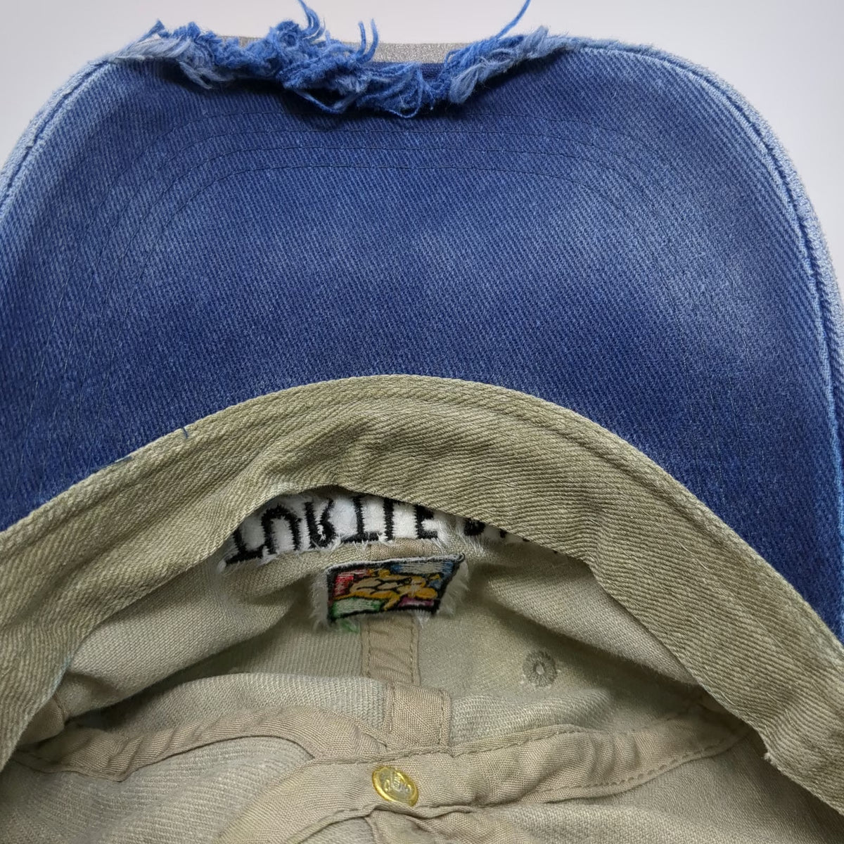 Turtle Bay Redding California Baseball Cap Beige Blue One Size Distressed Hat