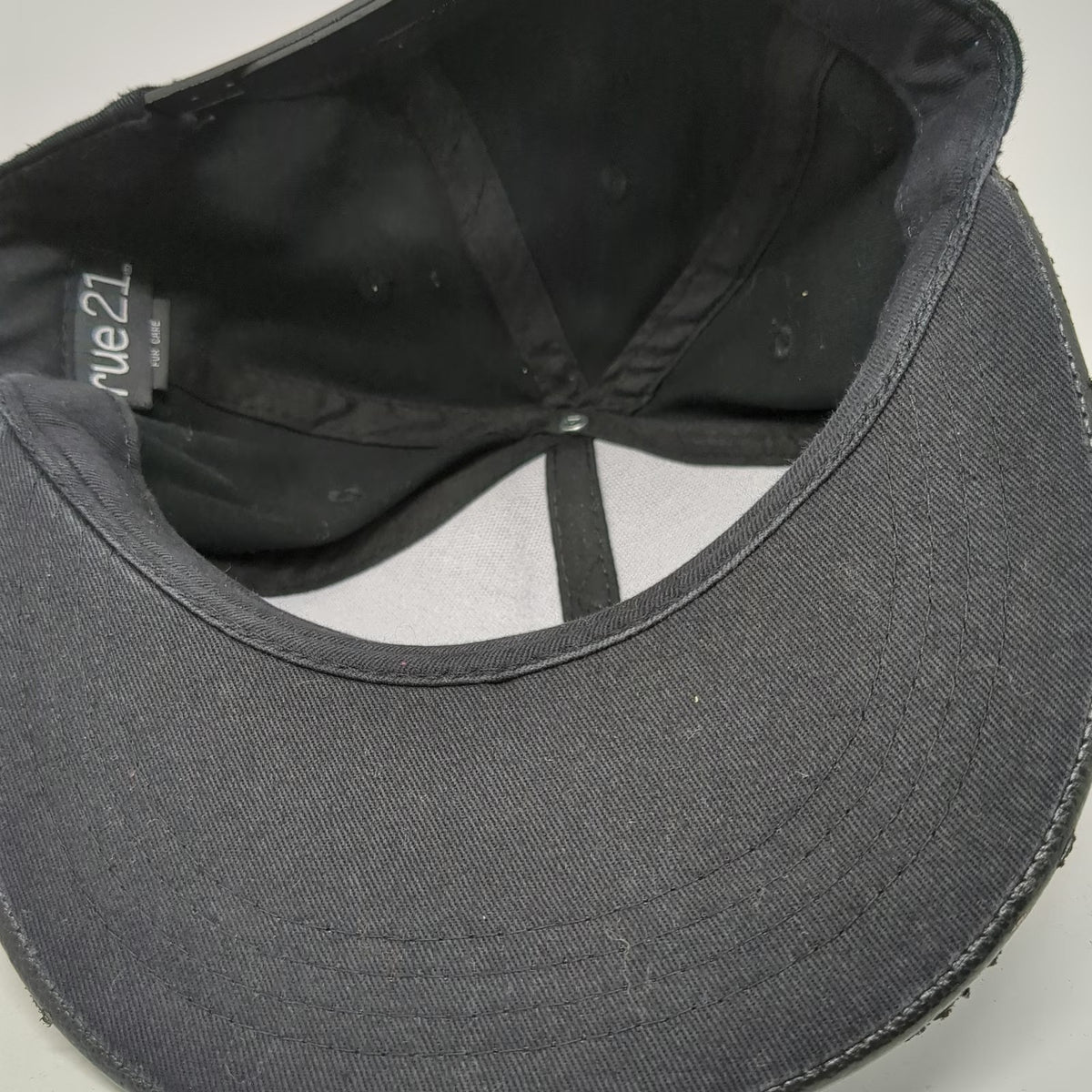 rue 21 Snapback Hat Black One Size Brooklyn New York Faux Leather Flat Brim