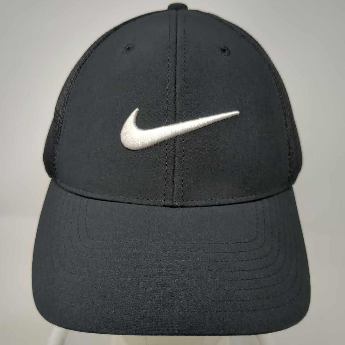 Nike Baseball Cap Black One Size Fitted Mesh Back Swoosh Structured Golf Hat