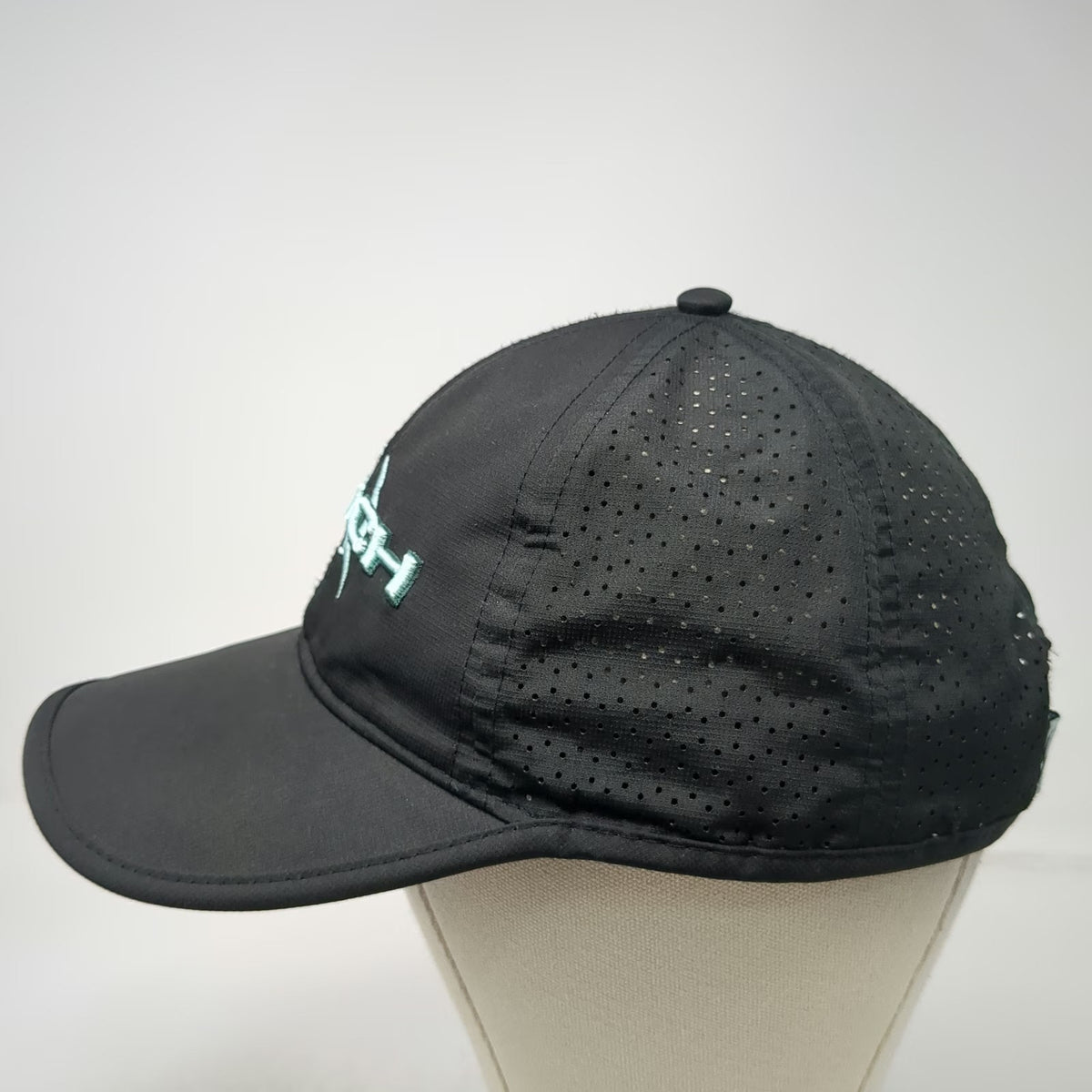 Cinch Trucker Hat Black One Size Perforated Snapback Performance Polyester Logo