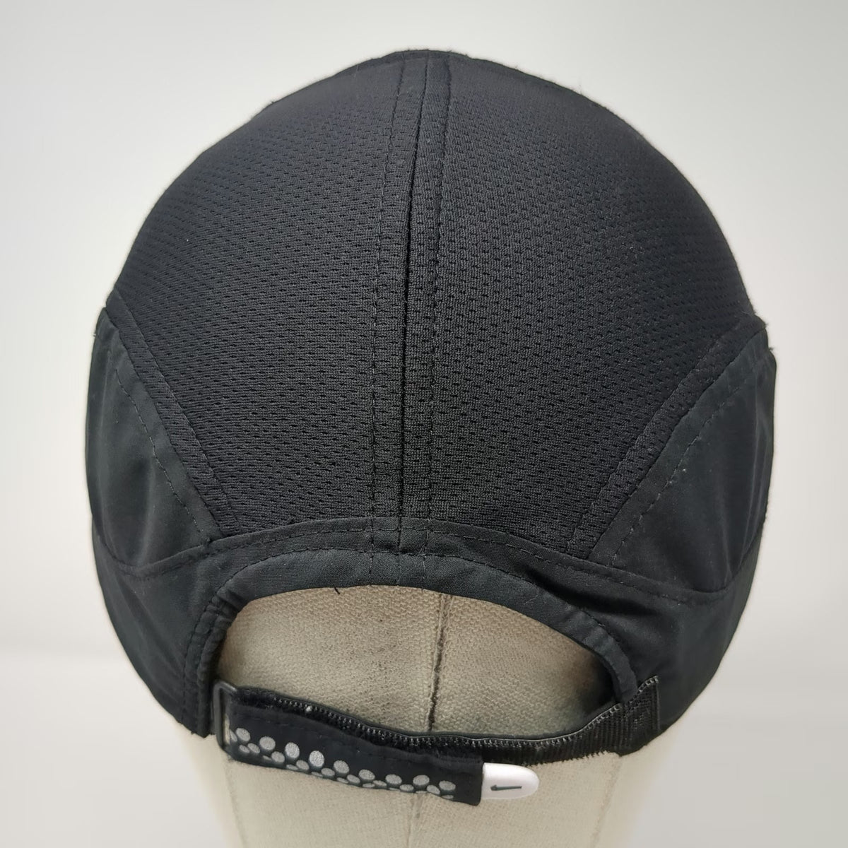 Nike Baseball Cap Black One Size Mesh Fit Dry Reflective Swoosh Running Hat