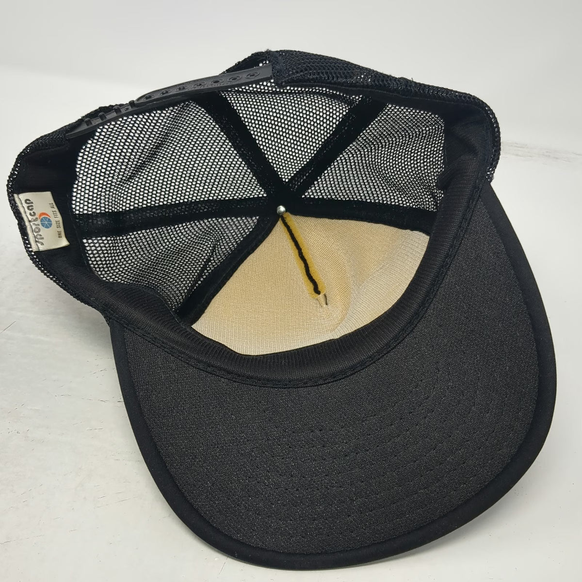 Sportcap Trucker Hat Black One Size Jeeps Alpine Wyoming Script Mesh Snapback