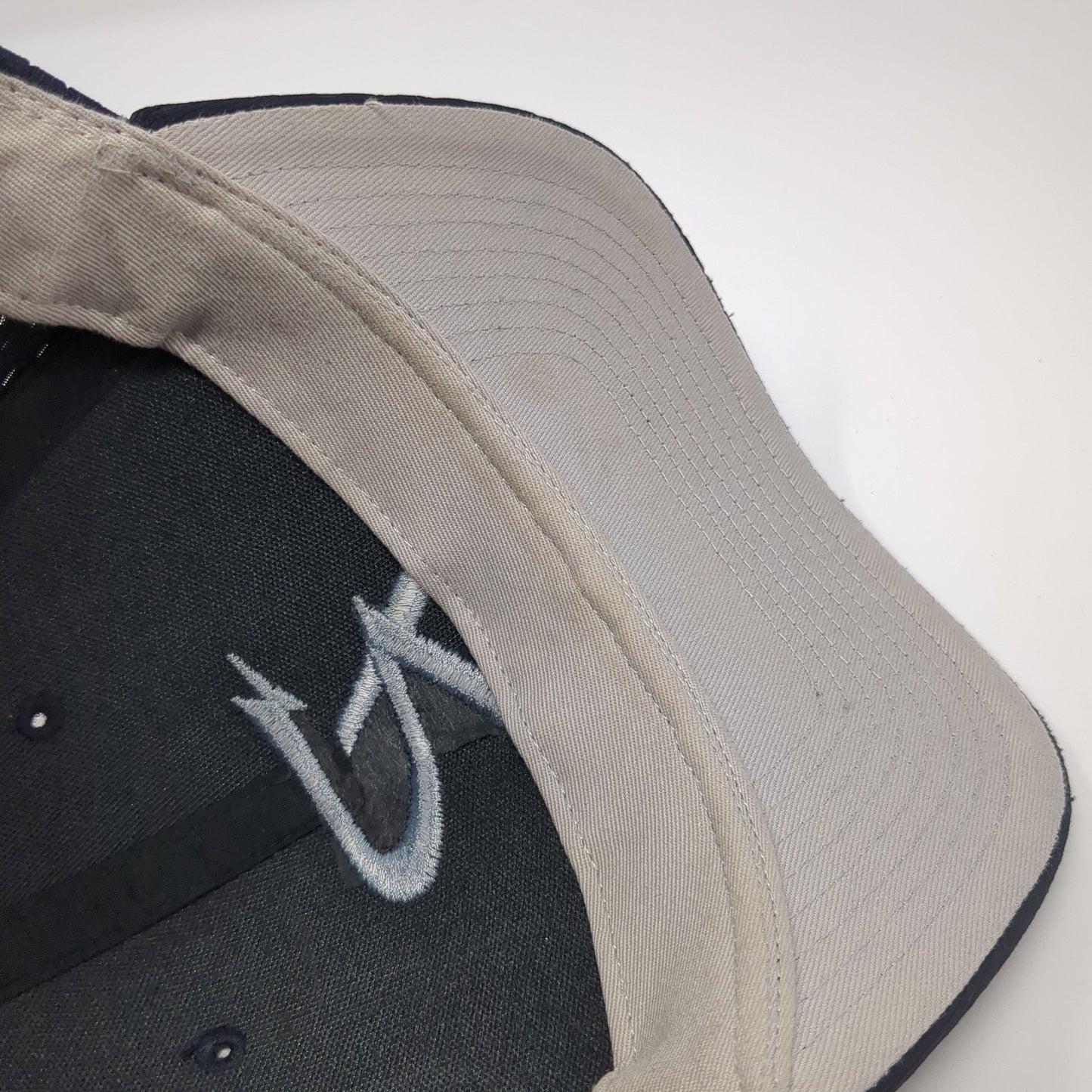 Richardson Strapback Baseball Cap Black One Size Adjustable Embroidered 6 Panel