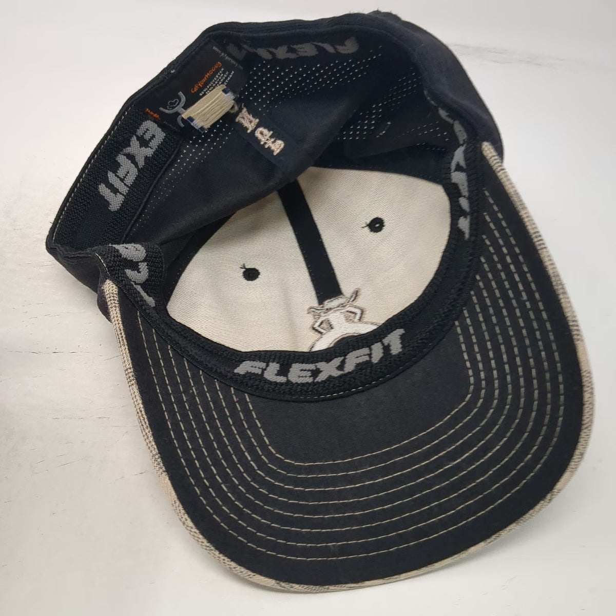 Hooey Baseball Cap Beige Black Plaid M Punchy Flexfit Stretch Logo Graphic Hat