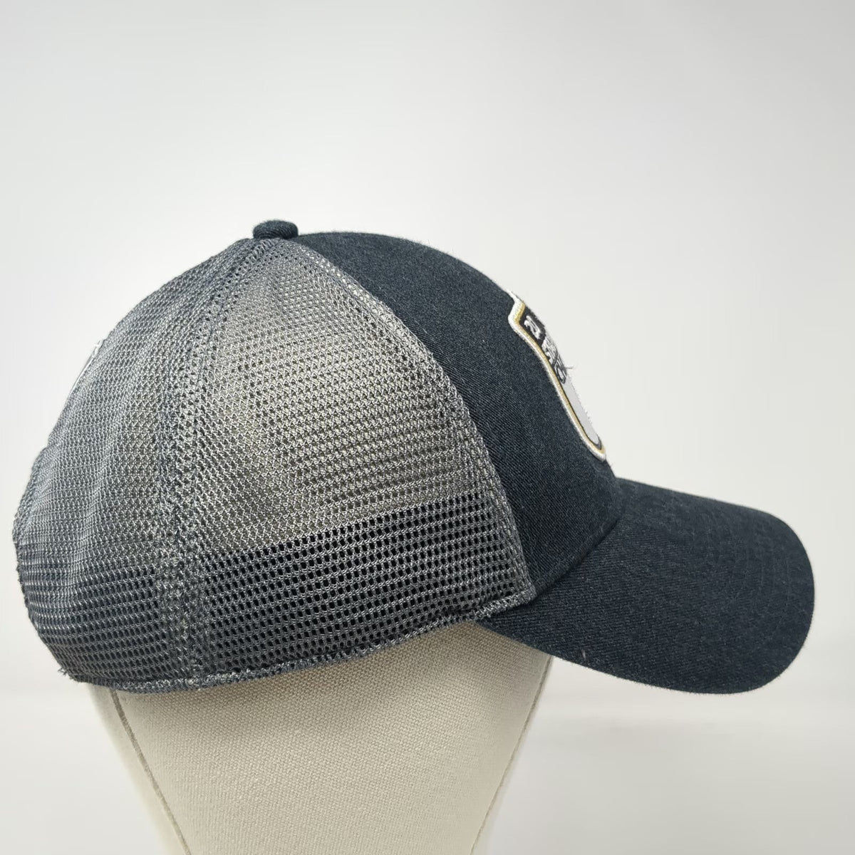 Vegas Golden Knights NHL Fanatics Gray One Size Trucker Hat Stanley Cup Champs