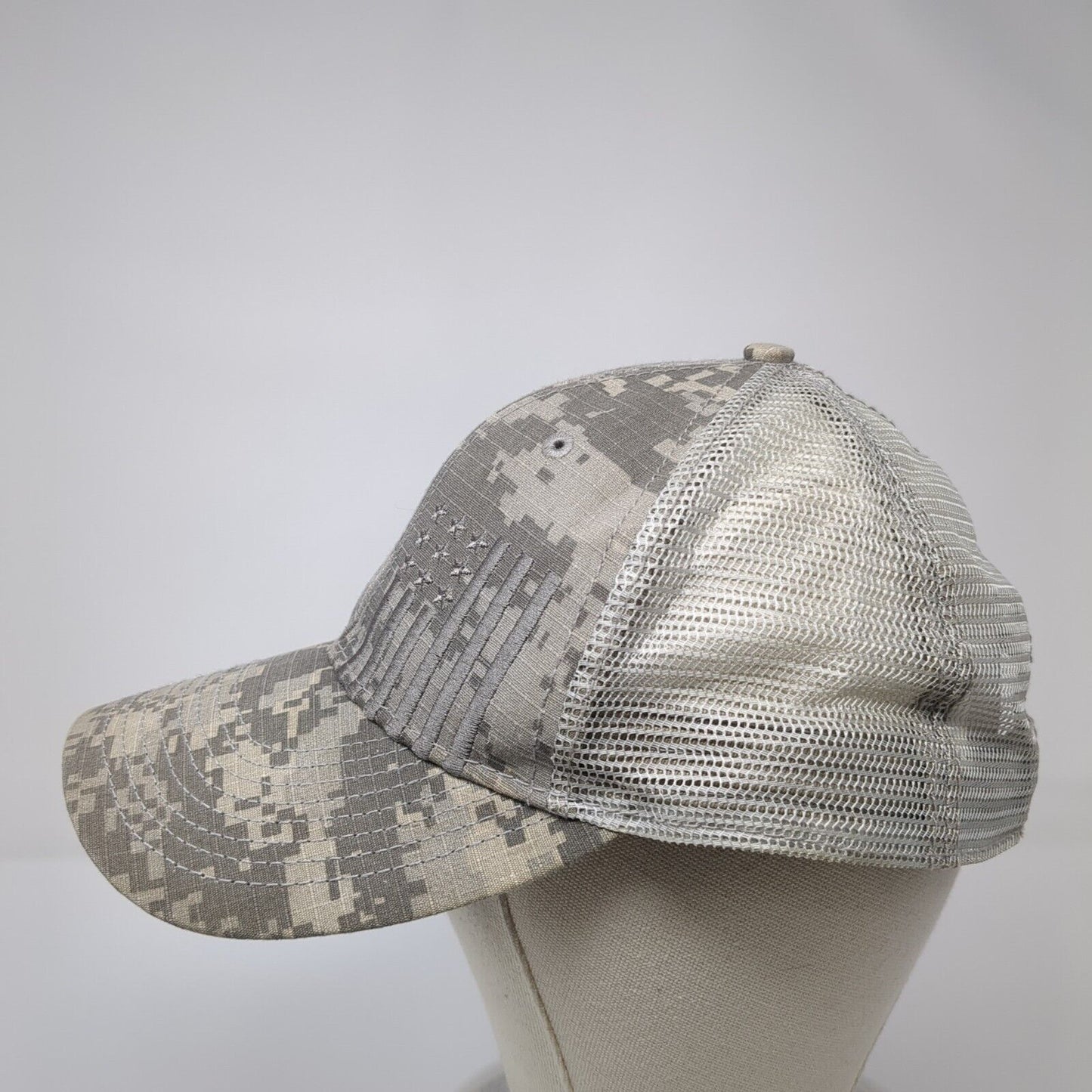 USA Flag Snapback Trucker Hat Camouflage One Size Adjustable Patriotic Mesh Back