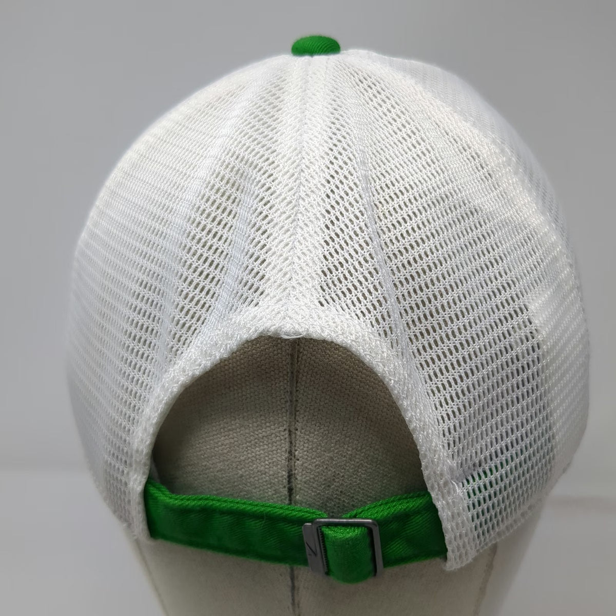 Nike Oregon Ducks NCAA Green L Mesh Back Adjustable Slideback Hat Swoosh Logo