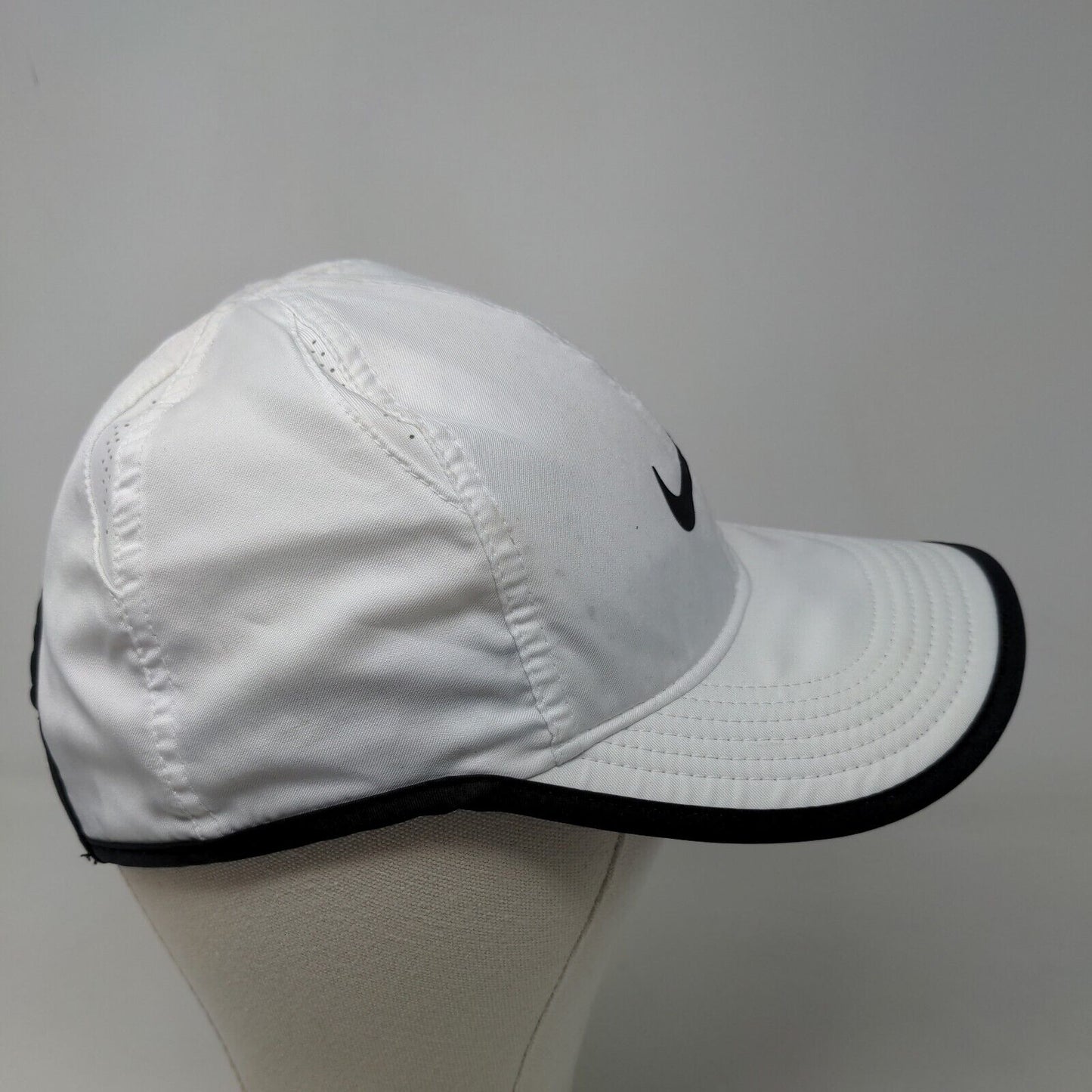 Nike Featherlight Dri Fit Men's Strapback Hat White Black OSFM Embroidered Logo