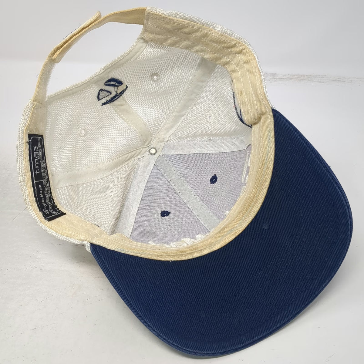 TaylorMade Trucker Hat Blue White One Size r7 Logo Mesh Strapback Golf Hat