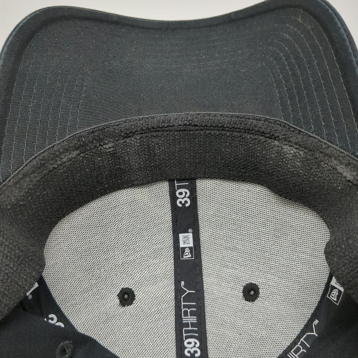 New Era Quiksilver Baseball Cap Black M Stretch Fit Fitted Structured Hat
