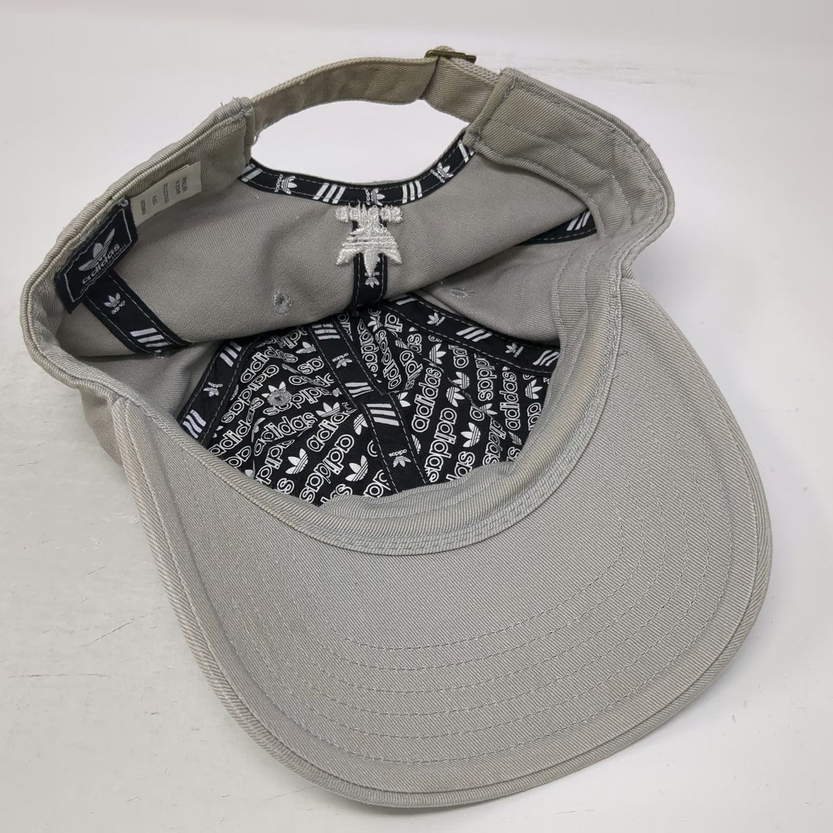 Adidas Baseball Cap Gray One Size Trefoil Logo Cotton Slideback Embroidered Hat