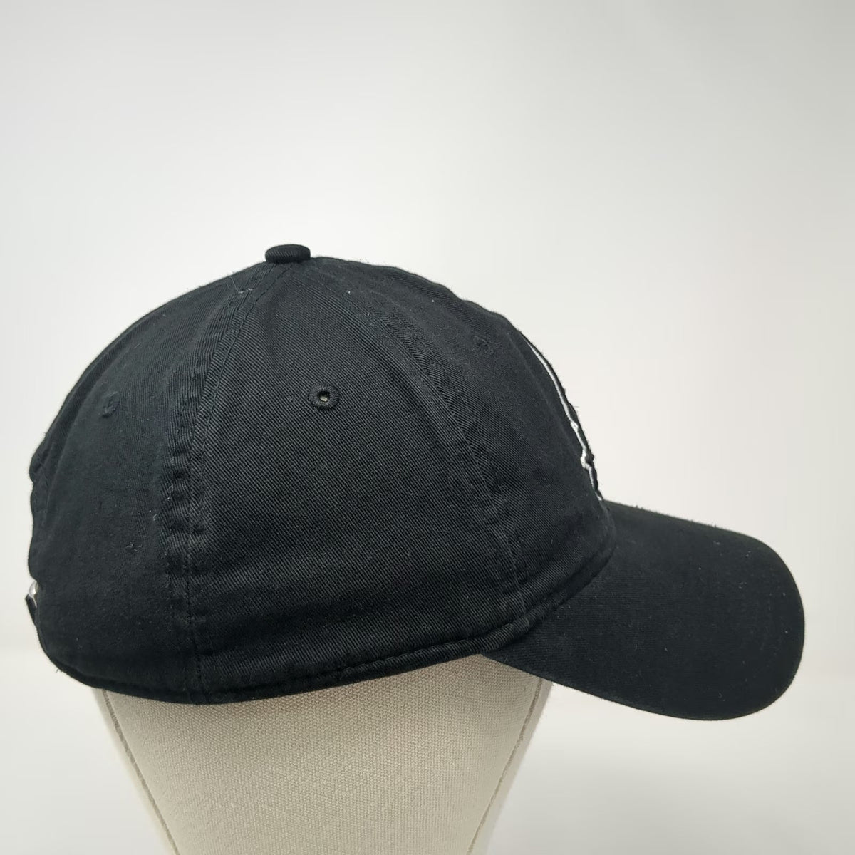 San Antonio Spurs NBA New Era Cap Black OS 9TWENTY Adjustable Strap Logo Hat