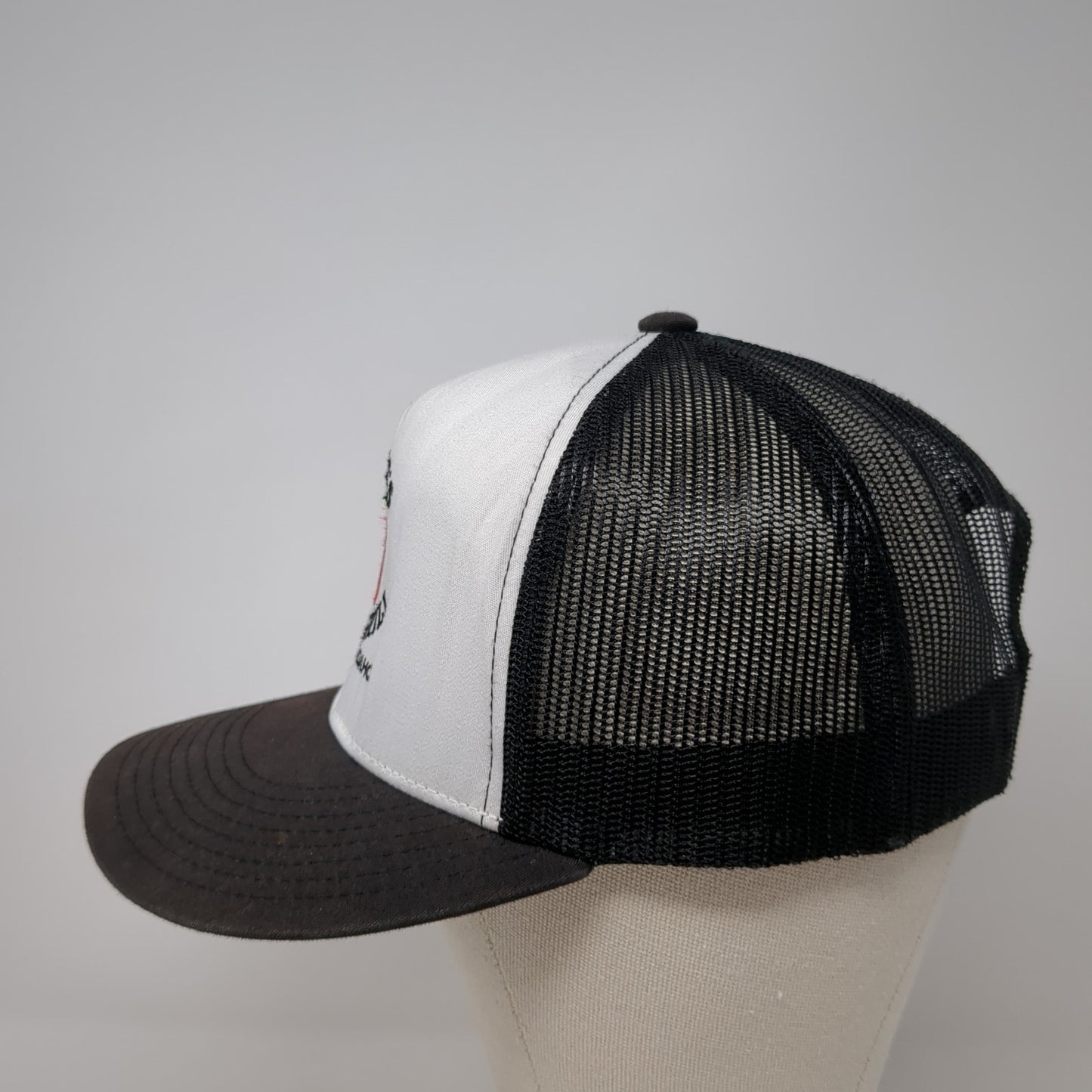 Apple's Bar & Grill Ketchum Idaho Snapback Trucker Hat Black OS Adjustable Mesh