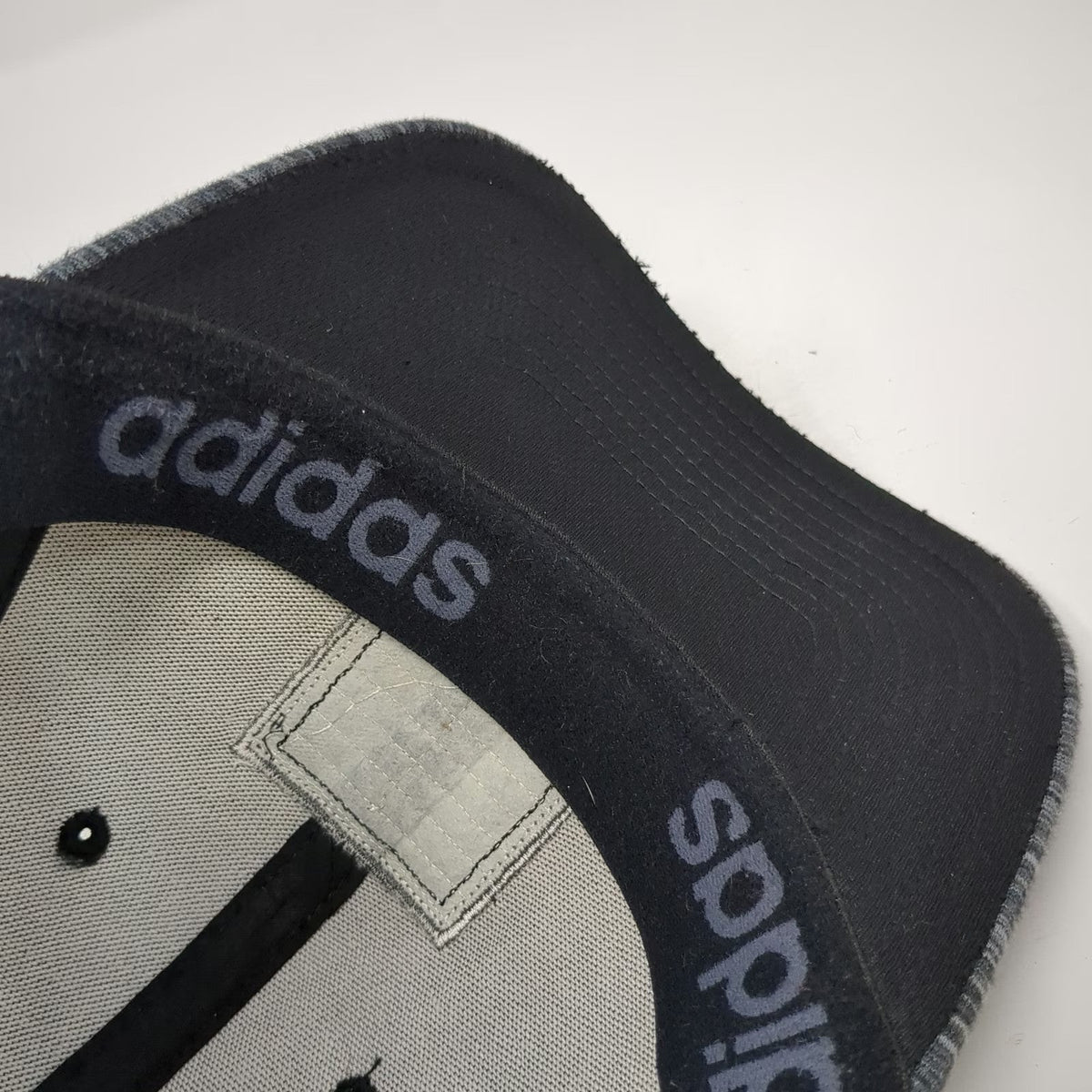adidas Baseball Cap Gray XL Mesh Back Stretch Fit Space Dye Heathered Curved Hat