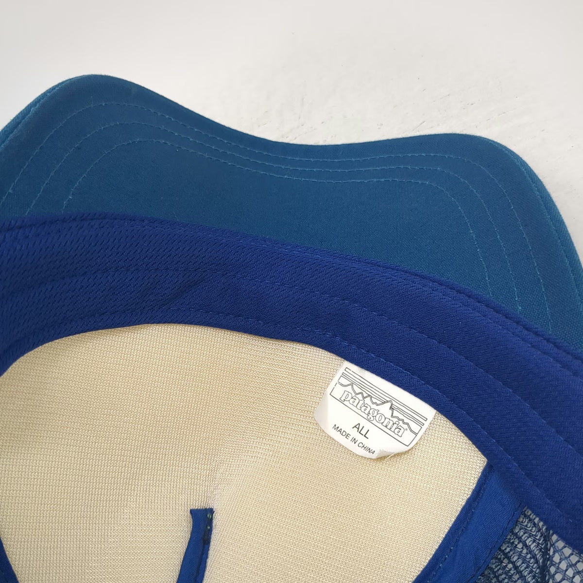 Patagonia Trucker Hat Blue One Size Wave Bird Graphic Mesh Snapback Foam Crown