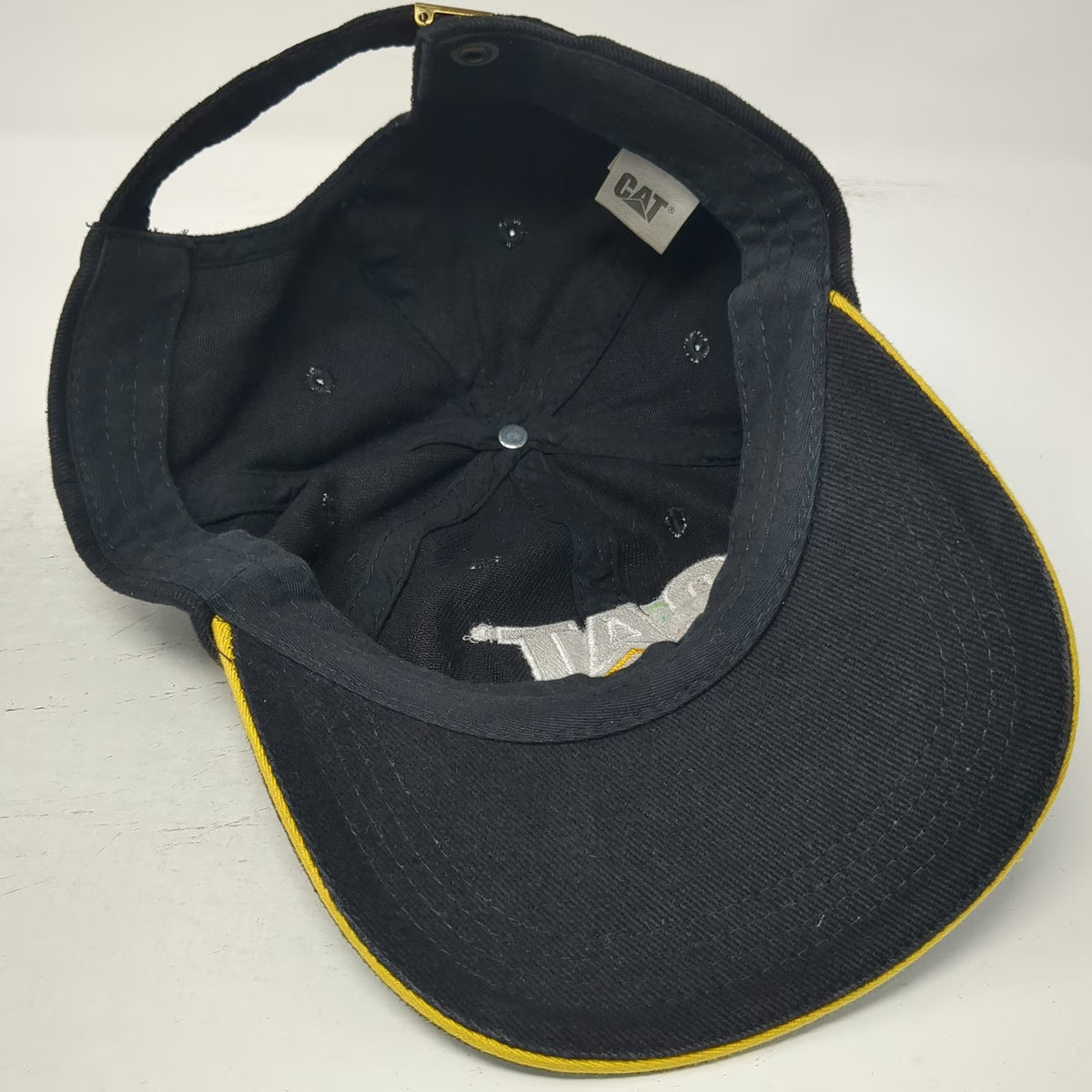 CAT Baseball Cap Black Yellow One Size Slideback Logo Cotton Sandwich Brim Hat