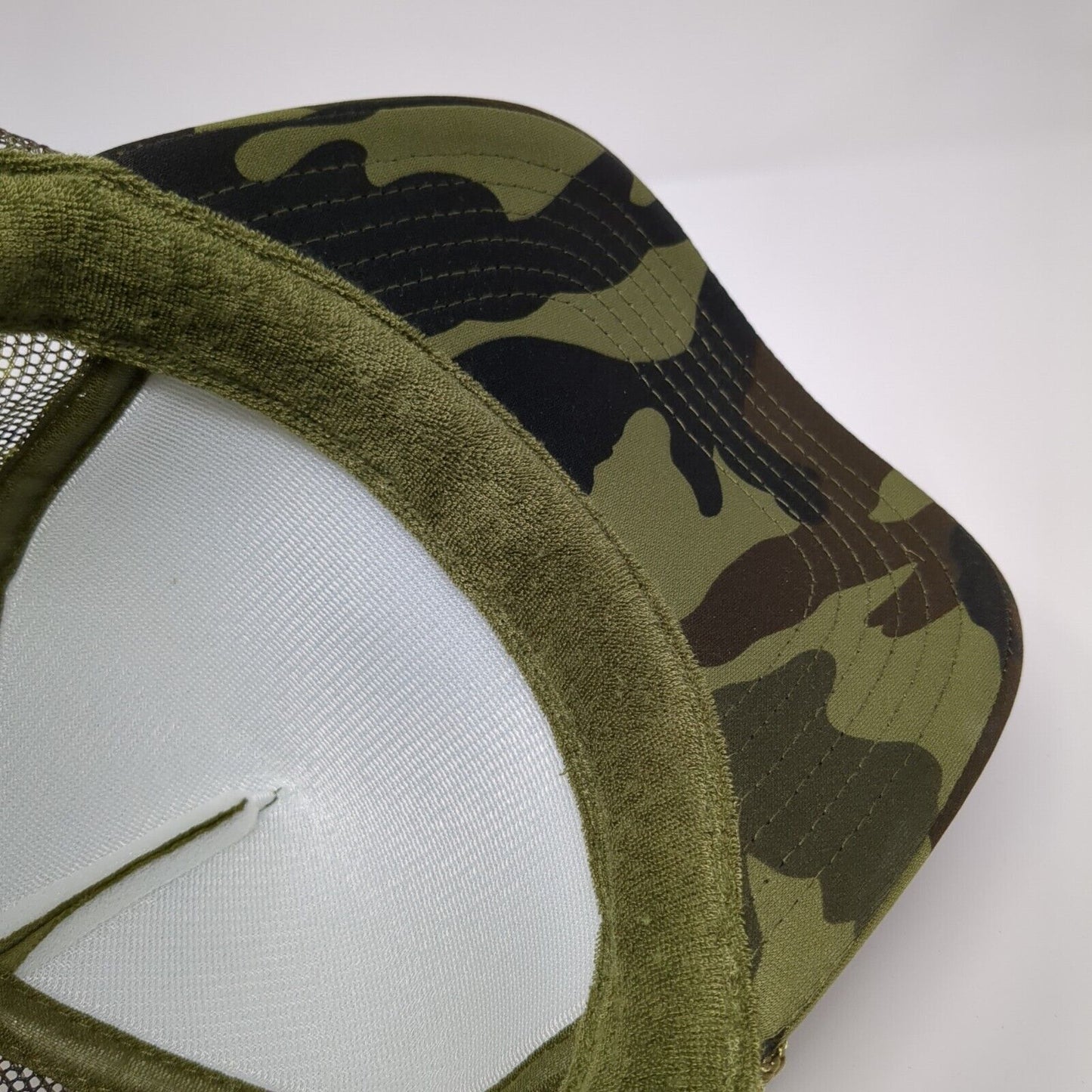 Boats Hoes 24 Snapback Trucker Hat Camouflage OSFA Adjustable Mesh Back Otto