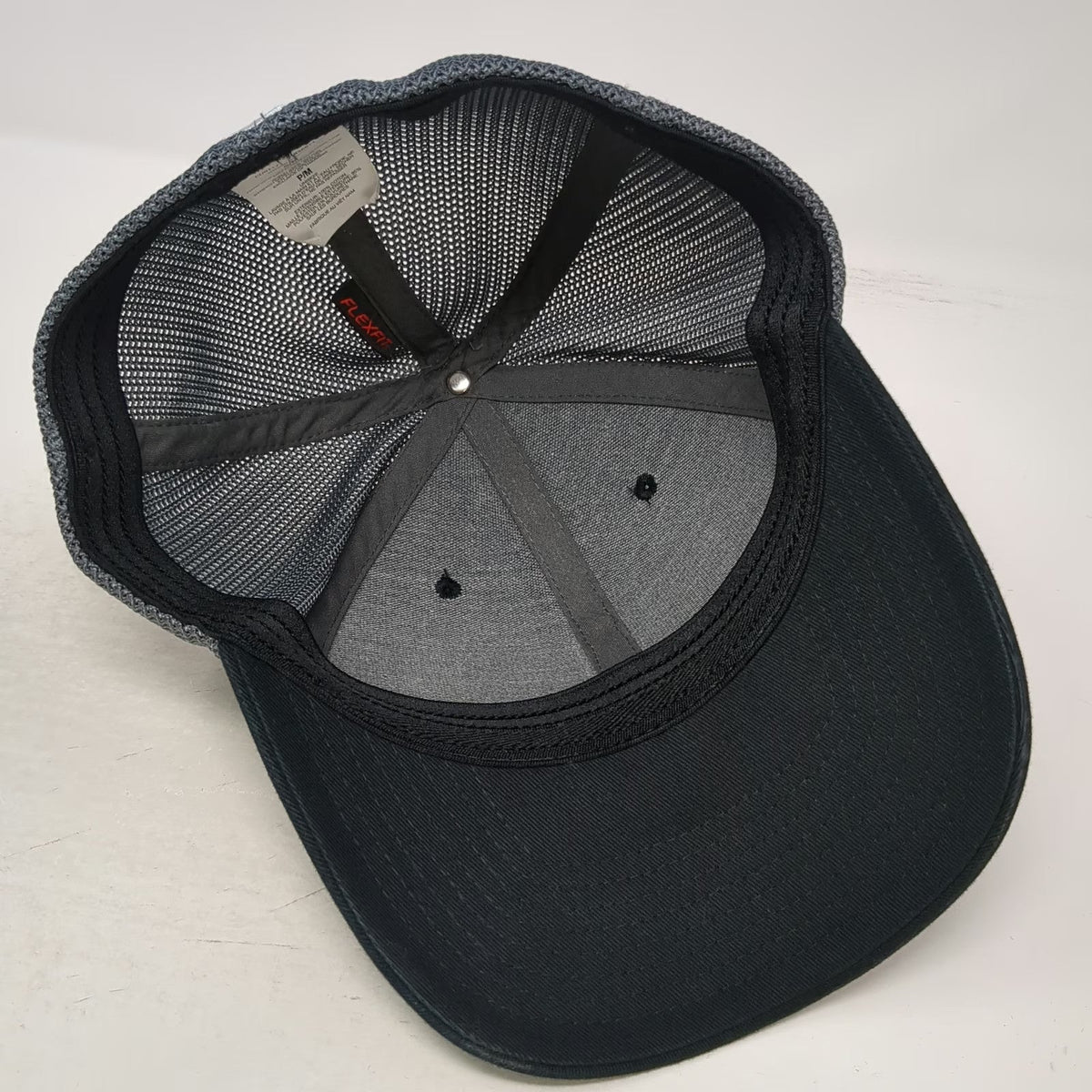 Columbia Baseball Cap Black S Fitted Mesh Back PFG Performance Tuna Flag Hat