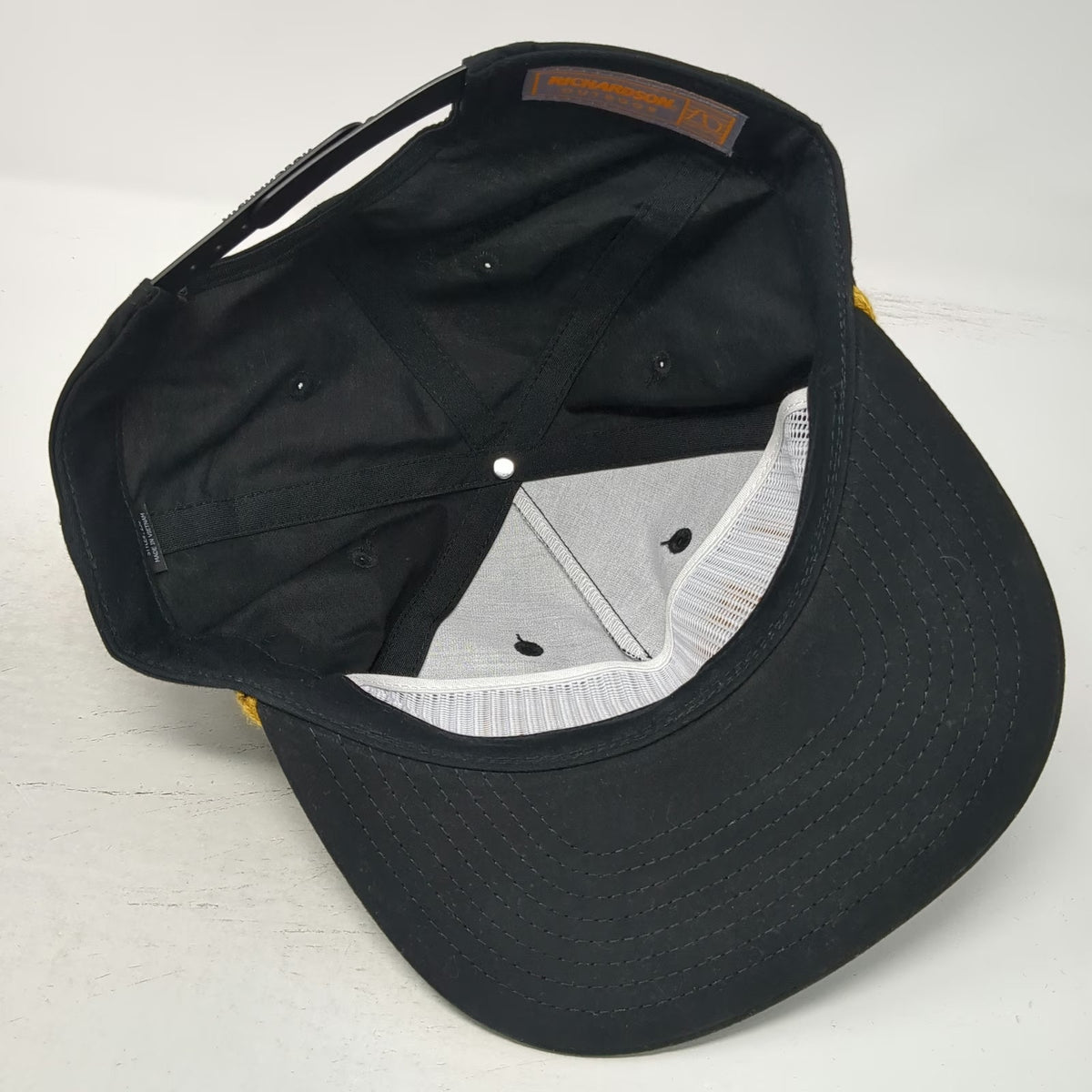 Richardson 5 Panel Black OSFM Hat Leupold Optics Gold Rope Snapback Flat Bill