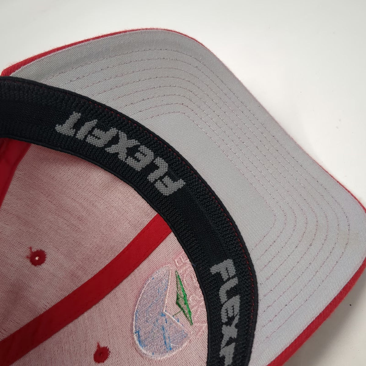 Flexfit Baseball Cap Red M Big Sky Montana Mountain Logo Elastic Headband Hat