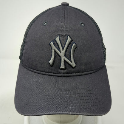 New York Yankees MLB New Era Trucker Hat Gray OSFM Snapback Mesh 9TWENTY Curved