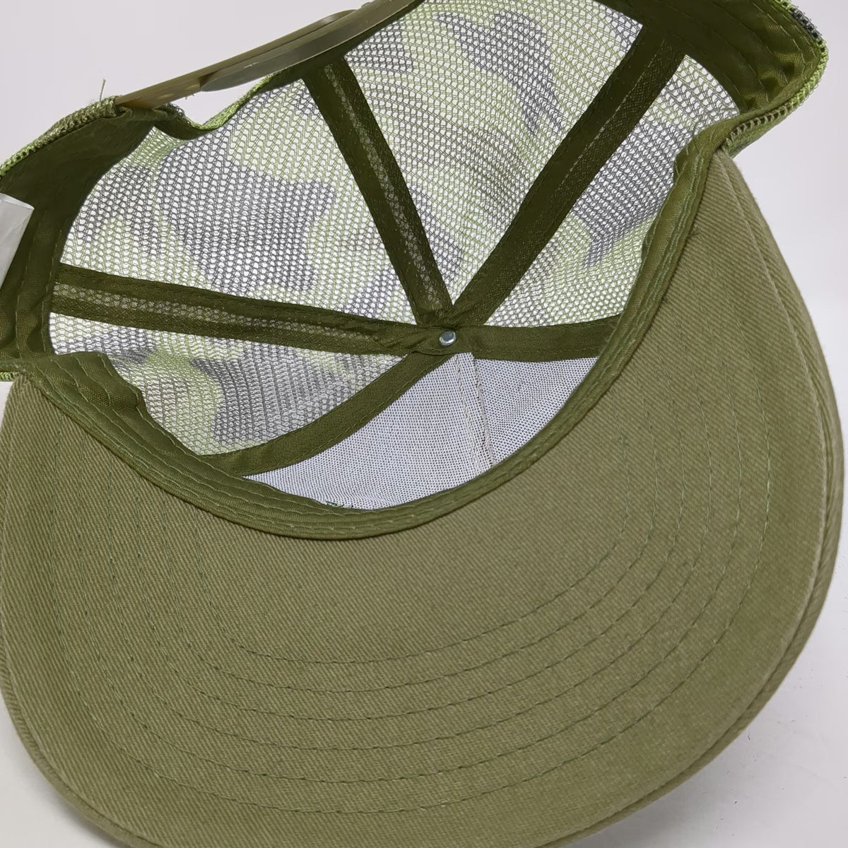 Budweiser Trucker Hat Beige Green One Size Snapback Camo Bowtie Proud To Serve