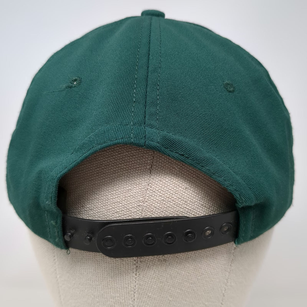 Produits Horizon Inc Snapback Green One Size Padded Front Strap Button Hat