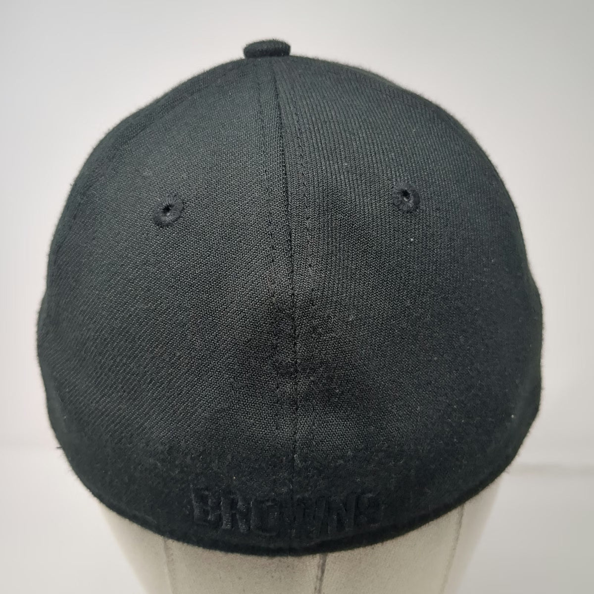 Cleveland Browns NFL New Era Hat Black M Tonal Logo Stretch Fit 39THIRTY Curved
