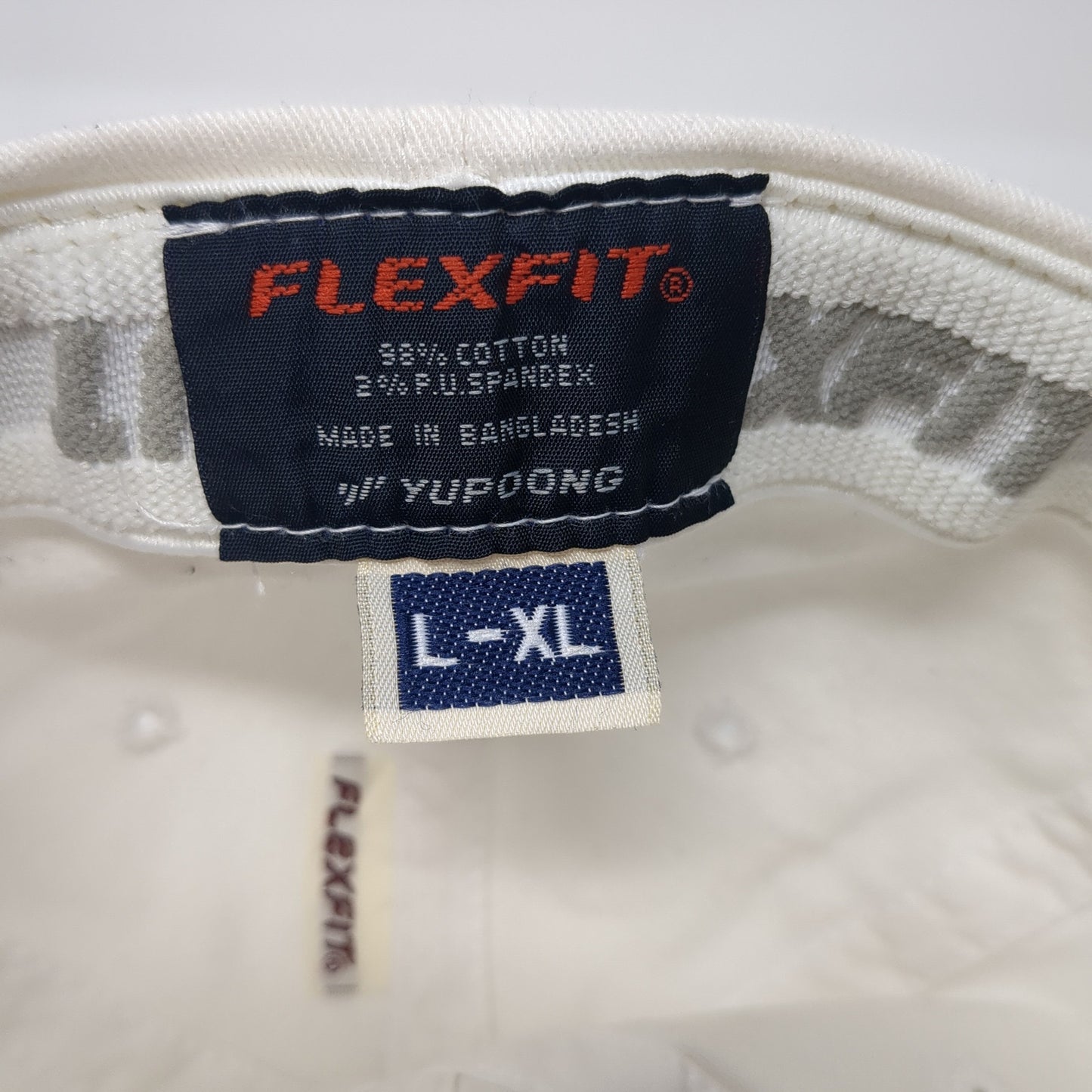 South University Tampa Florida Fitted Baseball Cap White XL Flexfit Yupoong