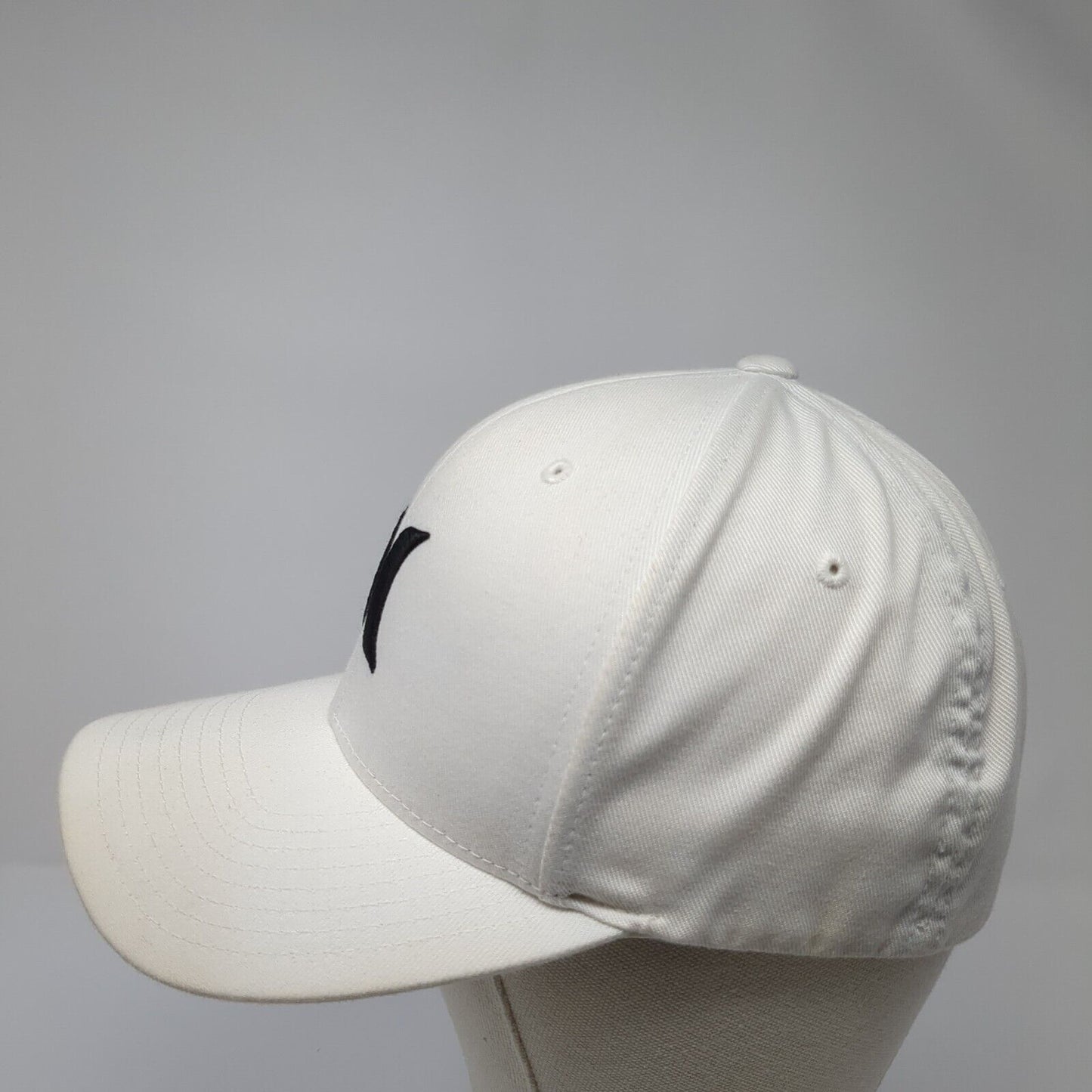 Hurley Logo Fitted Hat White Medium Stretch Flexfit Embroidered 6 Panel