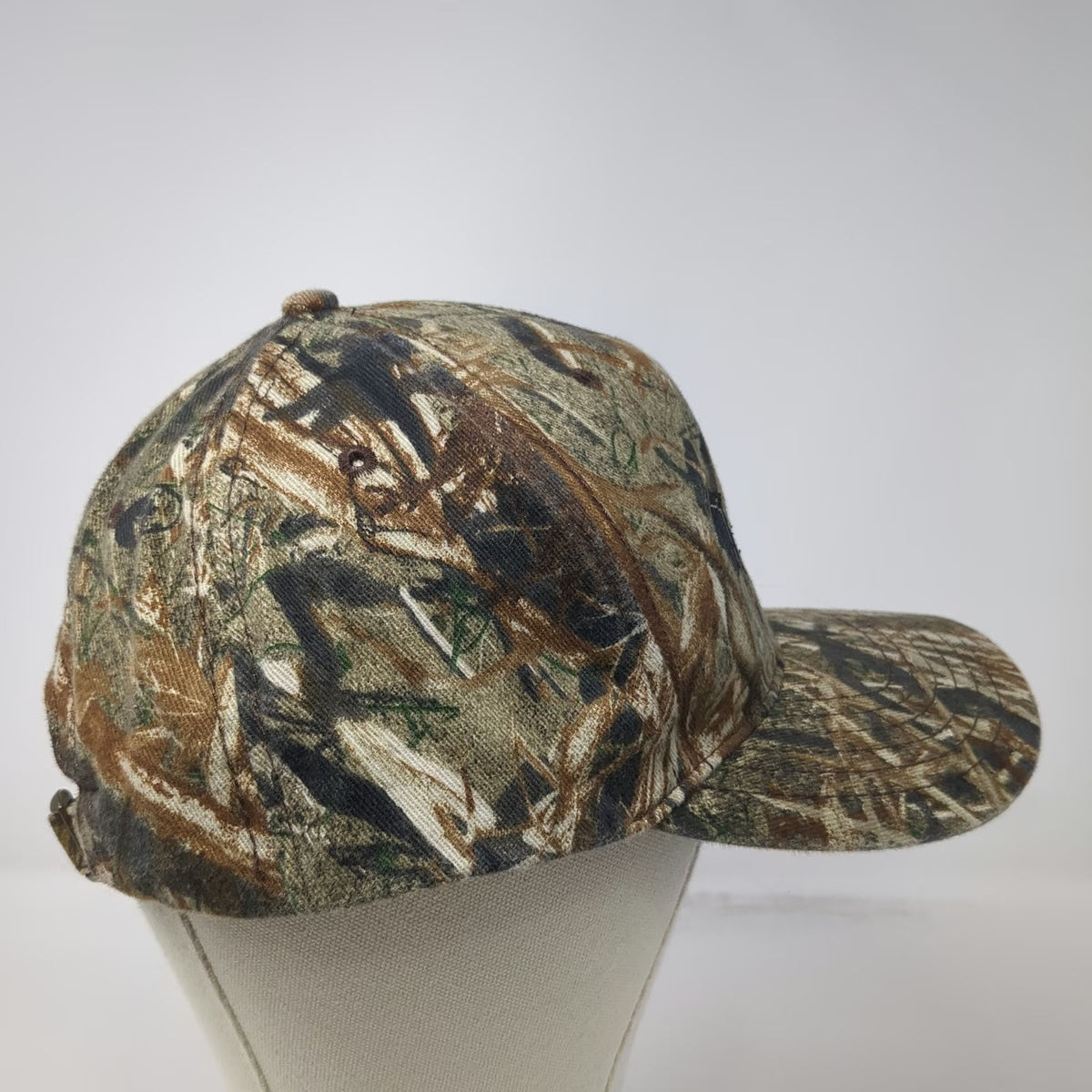 Lansing Building Products Mastic Home Green Camo Baseball Cap One Size Hat