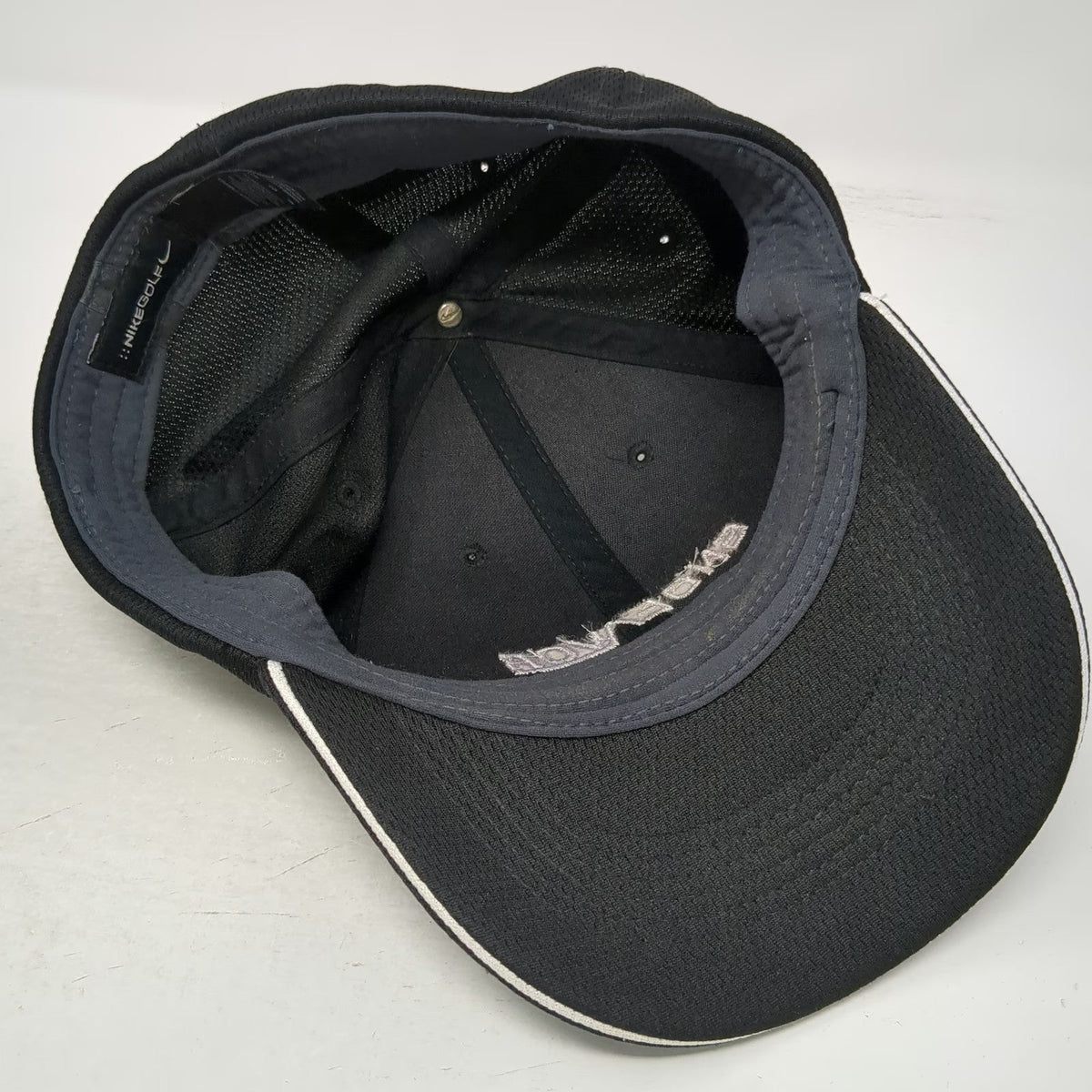 Nike Baseball Cap Black L Endeavor Logo Mesh Breathable Golf Hat Swoosh Fitted