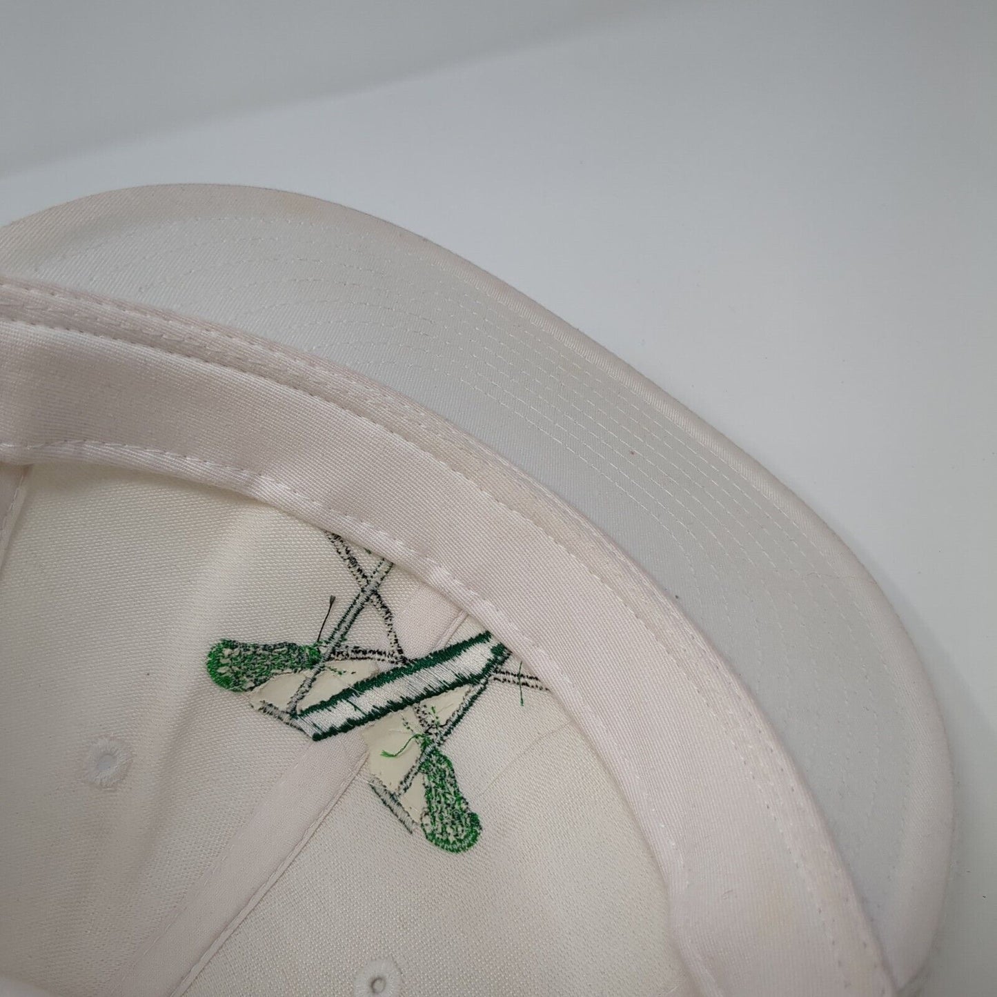 Gate 77 Fitted Hat White Size 7 1/4 Lightweight Embroidered 6 Panel Lids