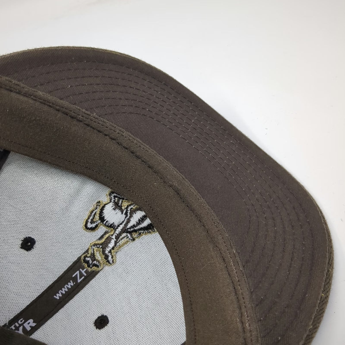 Zephyr Brown Baseball Cap S Fitted Bucking Bronco All Over Print Embroidered Hat