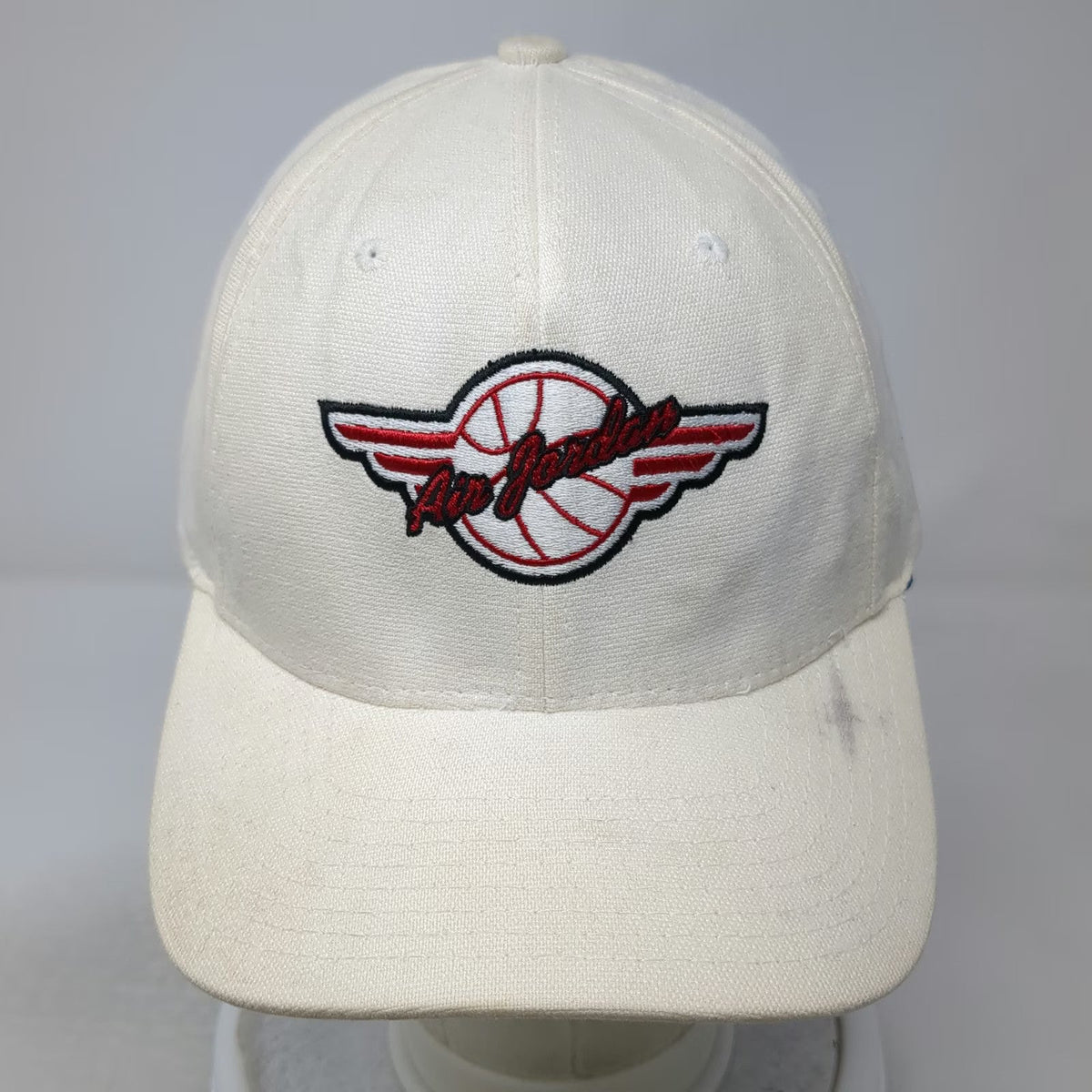 Nike Jordan Baseball Cap White XL Fitted Hat Air Jordan Wings Basketball Jumpman