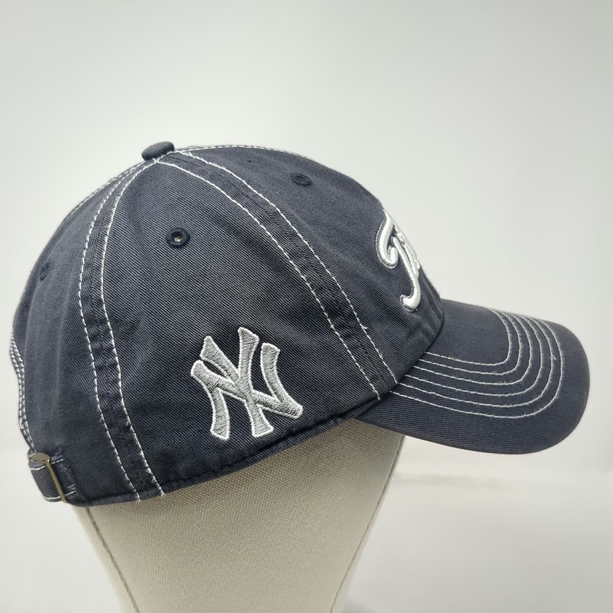 New York Yankees MLB Titleist Blue One Size Baseball Cap Contrast Stitching Hat