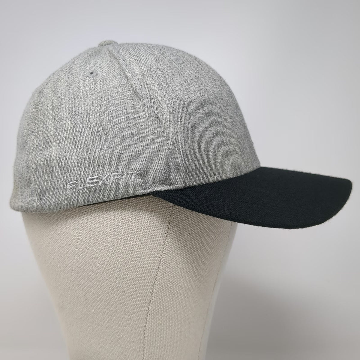 Quiksilver Baseball Cap Gray One Size Embroidered Logo Flexfit Mountain Wave Hat