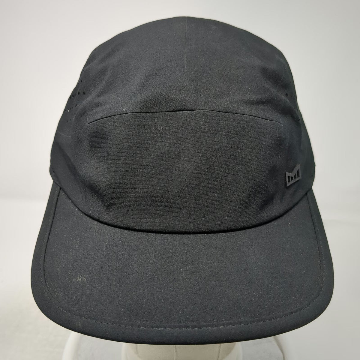 Melin 5 Panel Black One Size Hat Hydro Pace Performance Slideback Breathable