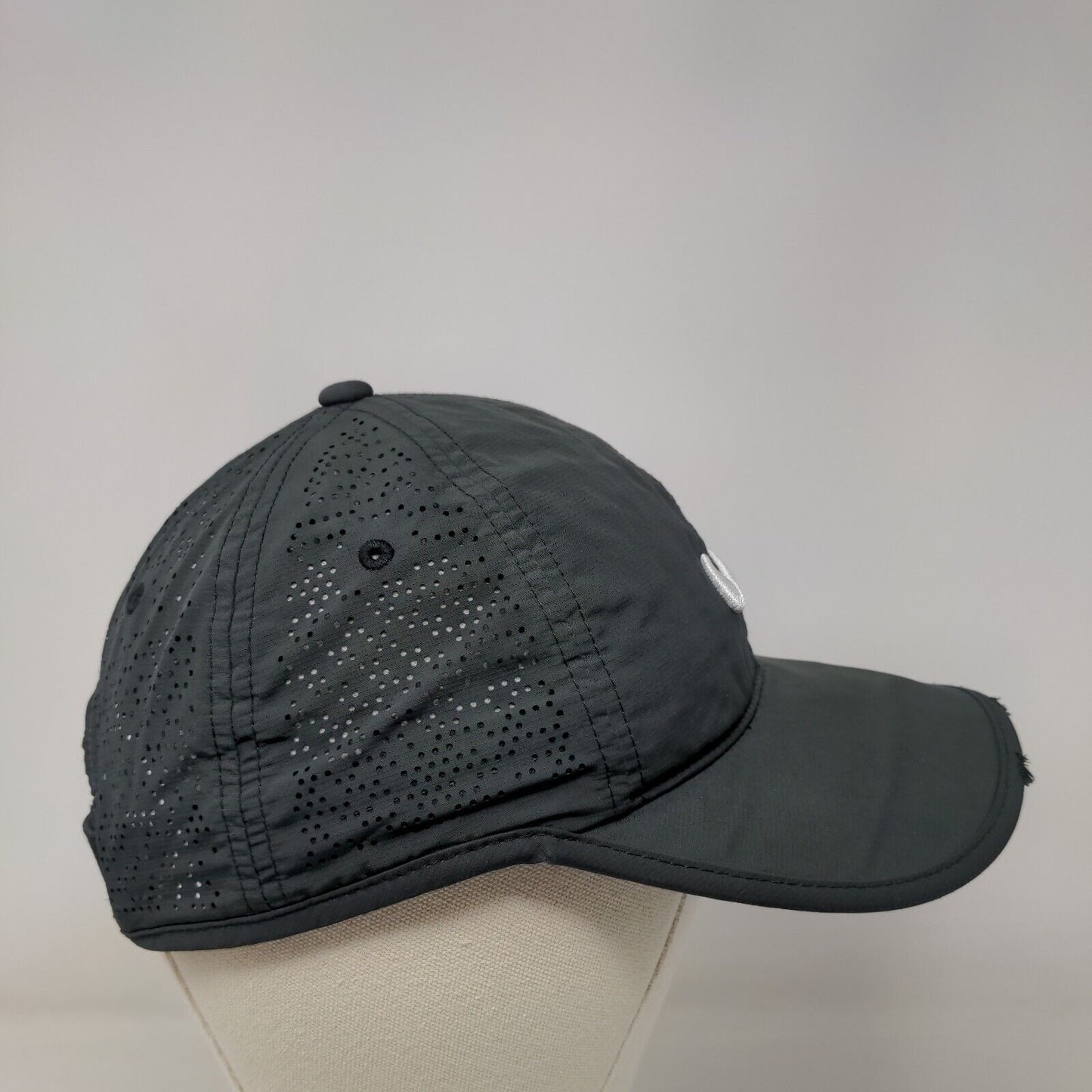 Nike Strapback Hat Gray OSFM Laser Cut Heritage 86 Dri-Fit 6 Panel