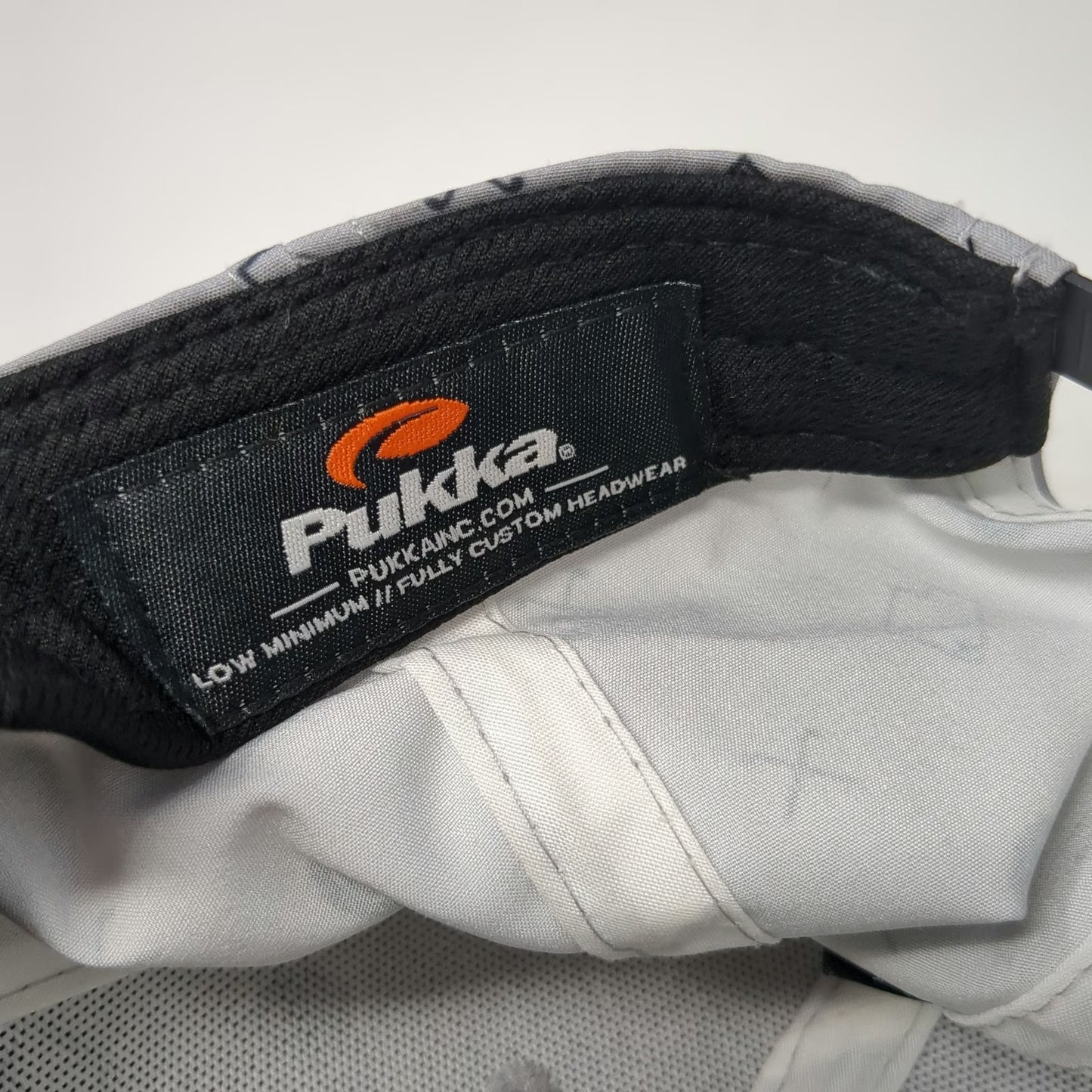 Pukka Entrada Snow Canyon Golf Hat Gray One Size Snapback Utah Pattern Flat Brim