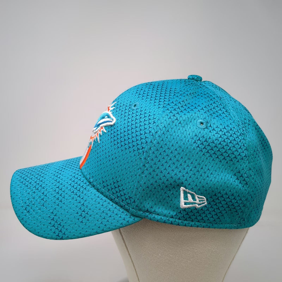 New Era Baseball Cap Blue XL Miami Dolphins NFL Team Curved Brim Stretch Fit Hat