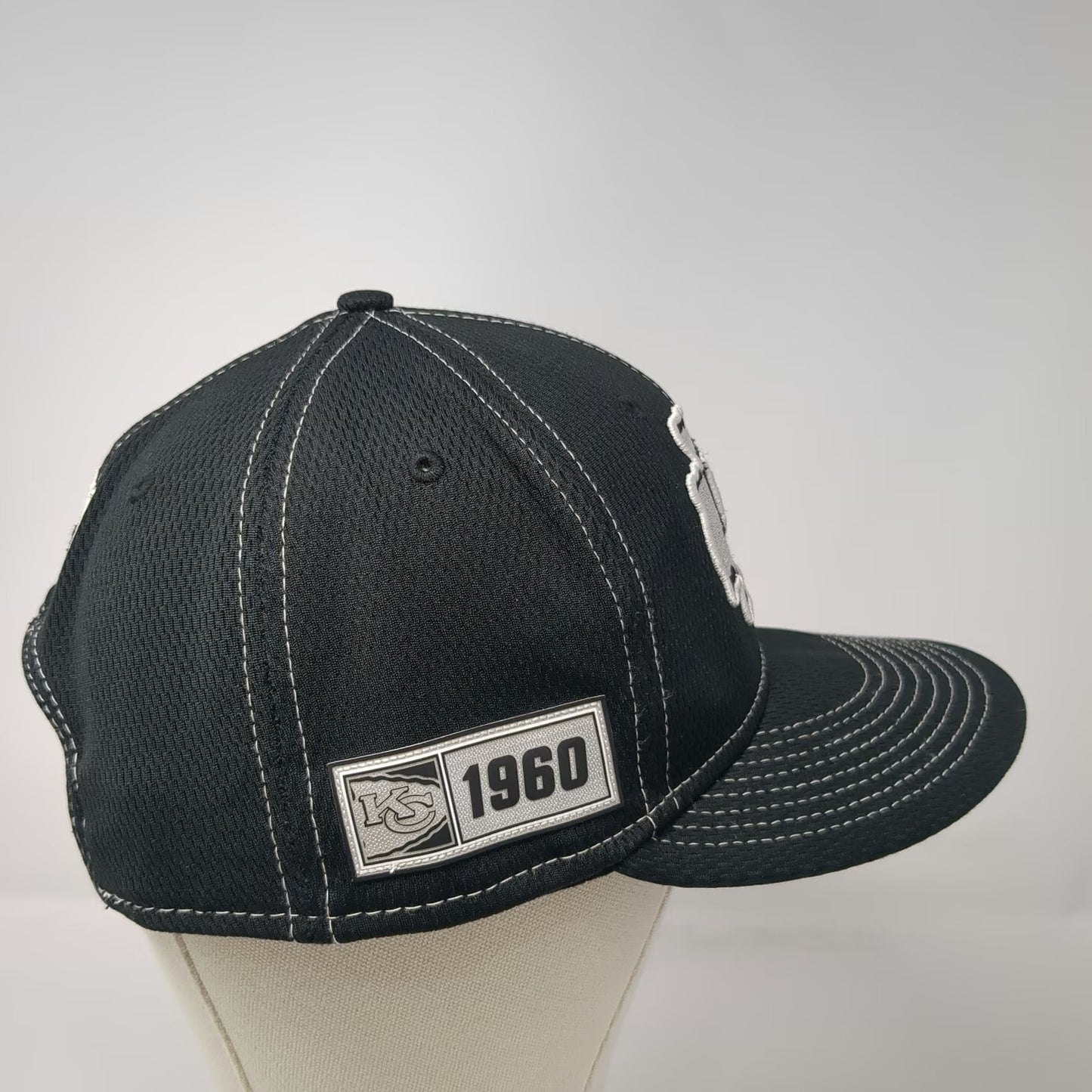 Kansas City Chiefs NFL New Era Snapback Hat Black One Size 1960 Side Patch Flat