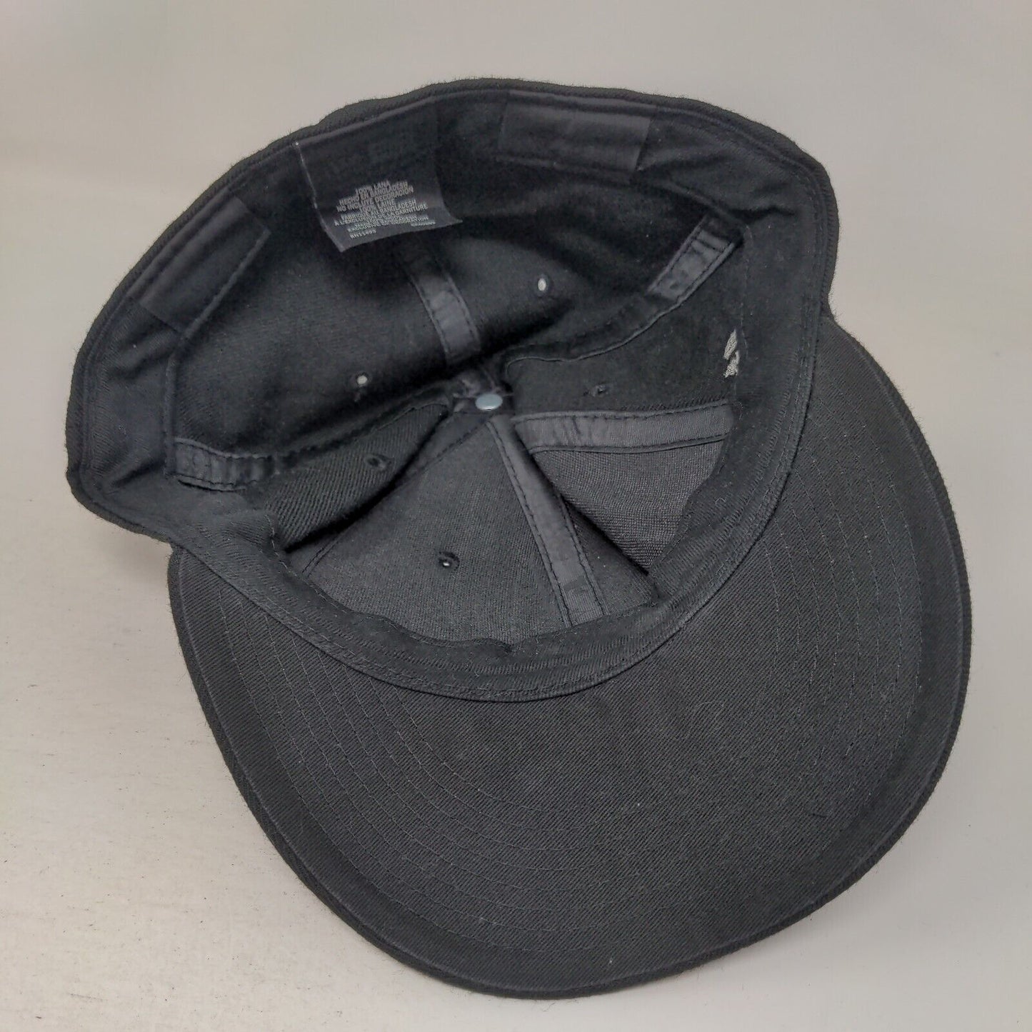LA Dodgers Fitted Hat Black Size 7 1/2 Embroidered Logo New Era Joseline