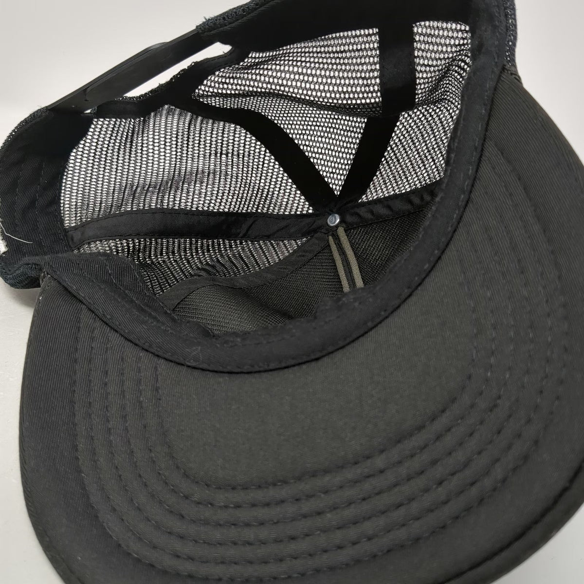Trucker Hat Black One Size Mesh Back Snapback Foam Front Mama White Graphic