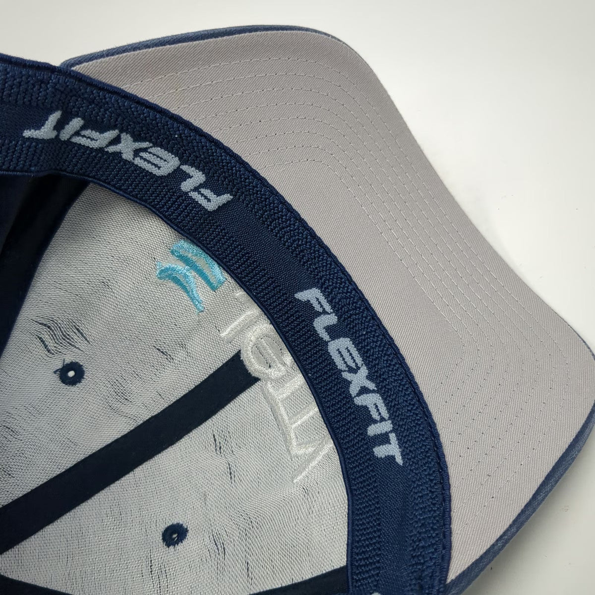 Jetty Baseball Cap Blue XL Fitted Flexfit Embroidered Logo Stretch Hat
