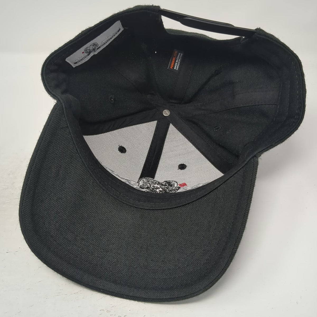 Guinn Outfitters Snapback Black Hat One Size Ram Mountain Canada Maple Leaf