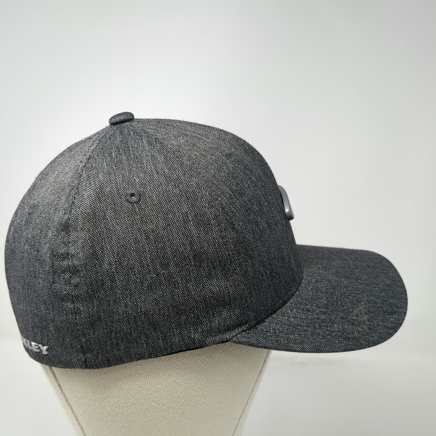 Oakley Baseball Cap Gray M Metal Logo Flexfit Heathered Fitted Hat Stretch