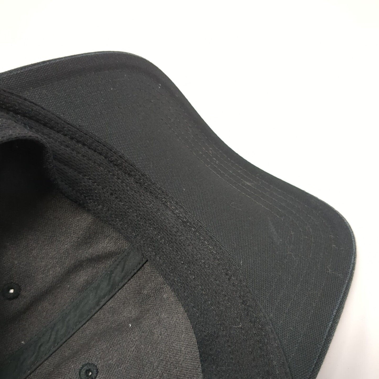 Carhartt Snapback Trucker Hat Black One Size Adjustable Mesh Back 6 Panel Blank