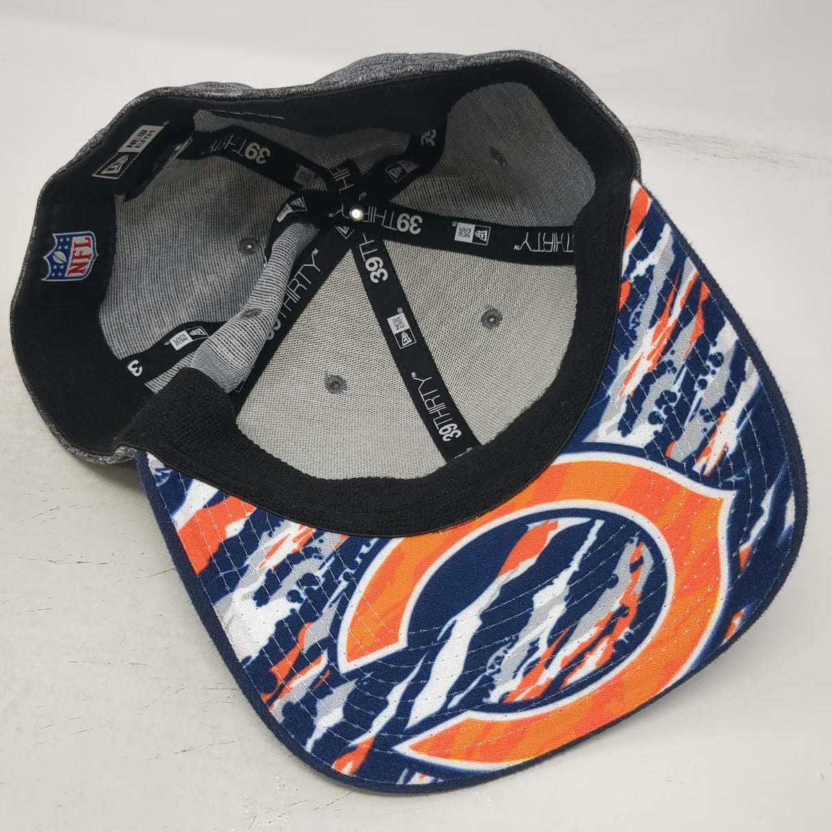 Chicago Bears NFL New Era Cap Gray Blue Orange XL 39THIRTY Graphic Underbrim Hat